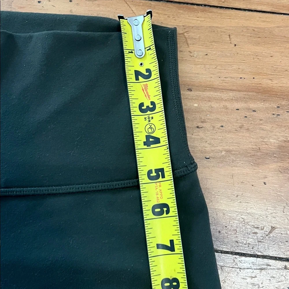 Lululemon Align super-high rise size 4 - Picture 10 of 13